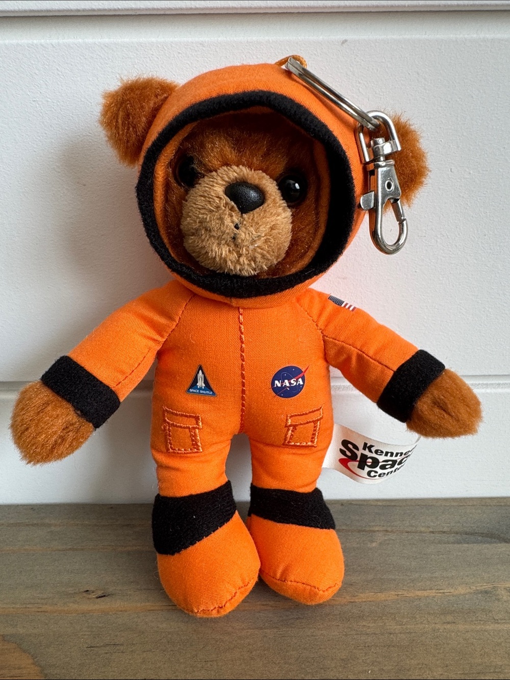Aurora | Kennedy Space Center: NASA Bear in Spacesuit - 6” Bag Clip Plush Toy
